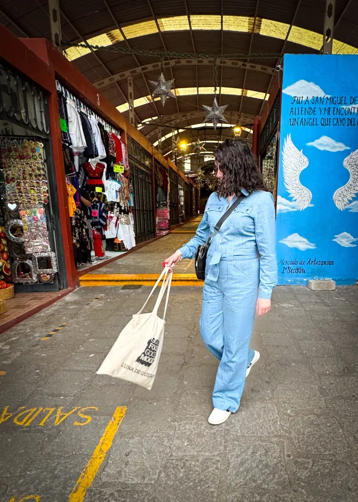 Lindsey from Adventurous Tastes shopping at Mercado de Artesanรญas in San Miguel de Allende