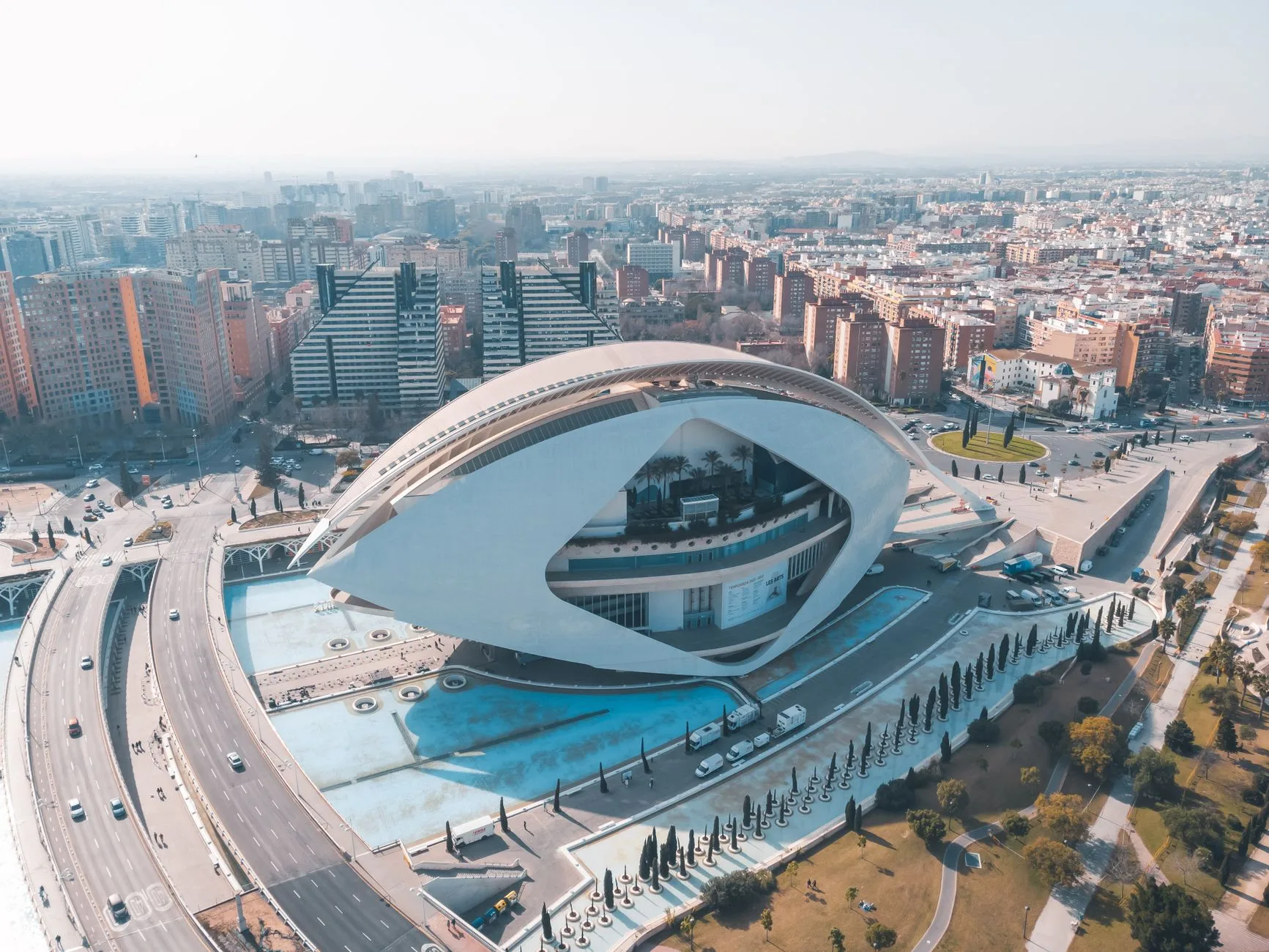 palau de les arts reina sofia valencia spain - Valencia is a great option for moving to Spain with kids